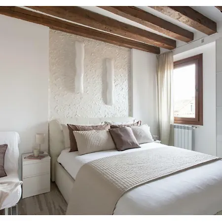 Apartman Biennale Family In Velence